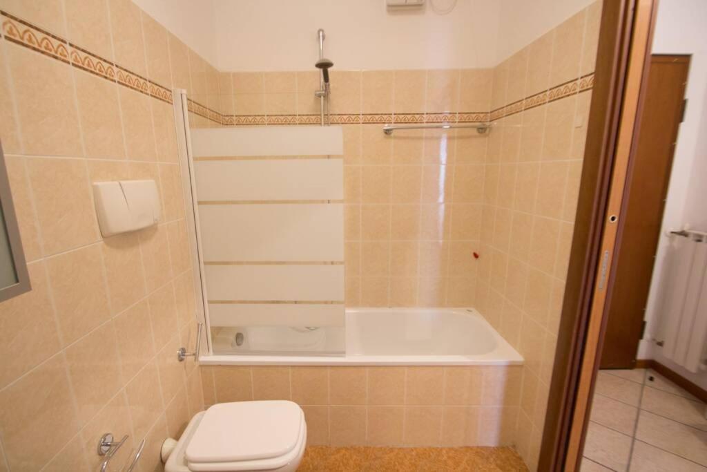 Appartamento Ristrutturato Con Terrazzo Варацце Экстерьер фото